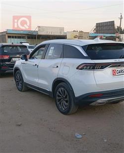 BAIC X7